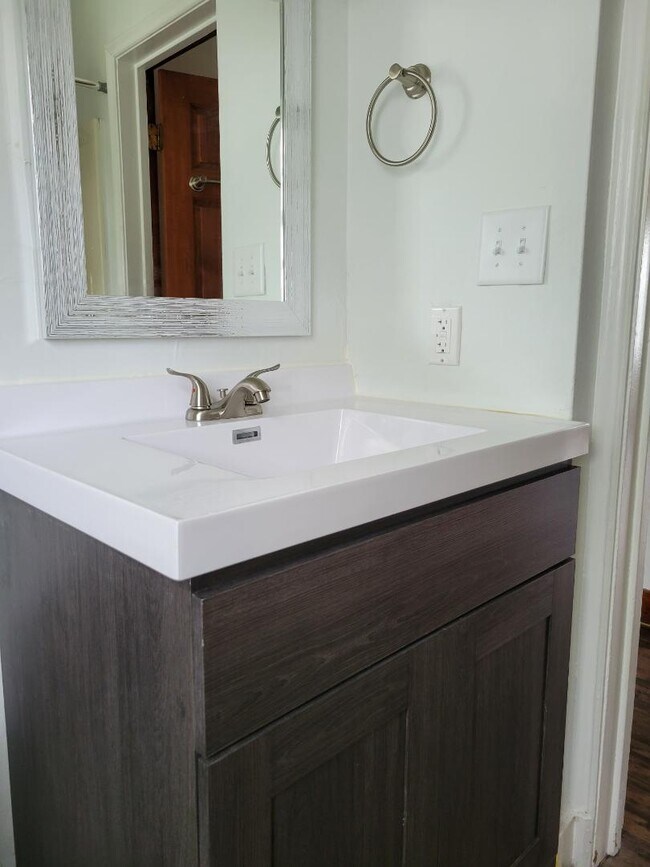 Foto del edificio - 416 Conro St