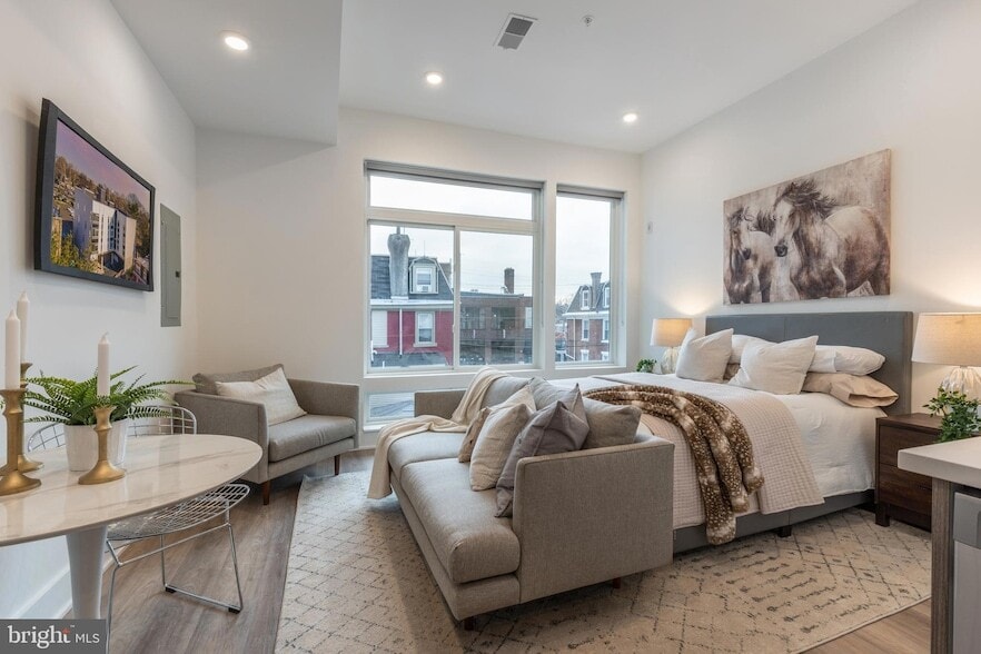 Photo - 5545 Pulaski Avenue Unit UNIT 309