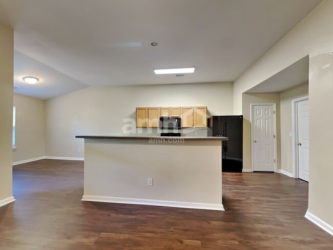 Foto del edificio - 12 Comesee Ct