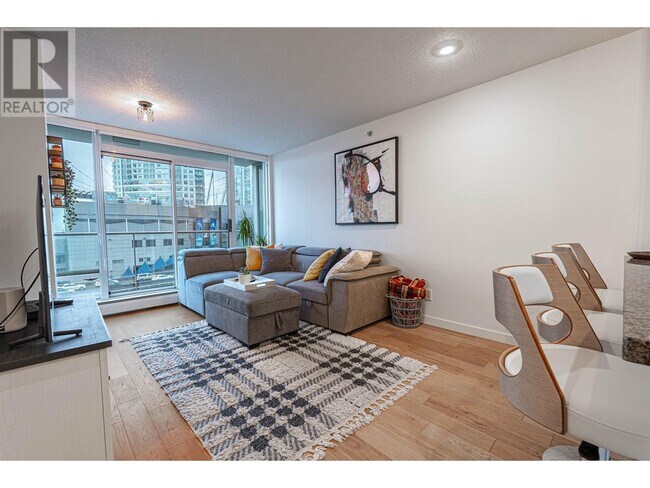 Photo du bâtiment - 688-1688 Abbott St