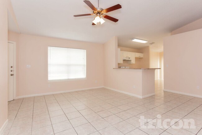 Building Photo - 3206 Boynton Dr