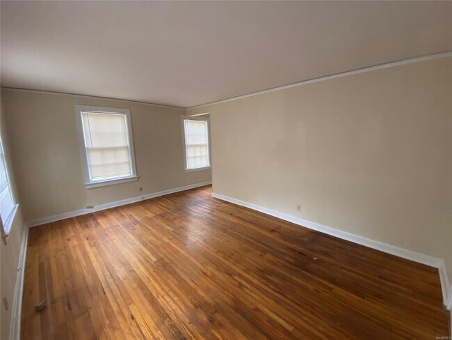 Foto del edificio - 3385 Le Bron Rd