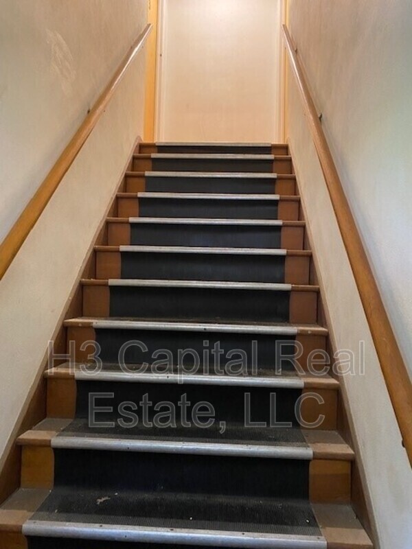 Foto del edificio - 219 N 48th St