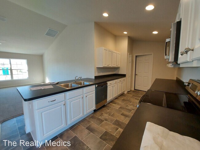 Foto del edificio - 3 br, 2 bath House - 3377 SW 153rd Place Rd