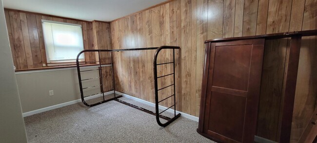 Building Photo - 50 Dillingham Rd