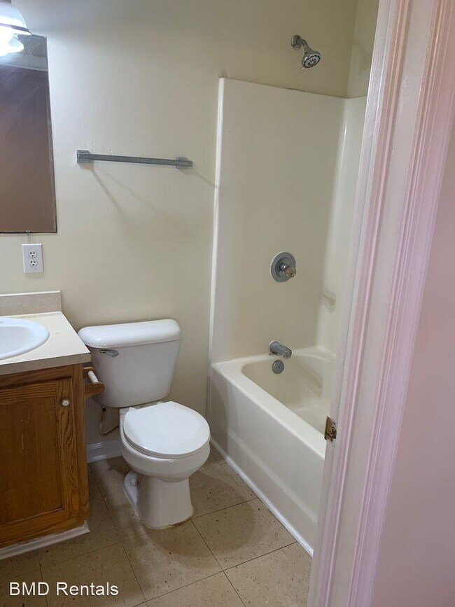 Building Photo - 3 br, 2 bath House - 286 Belcross Rd.