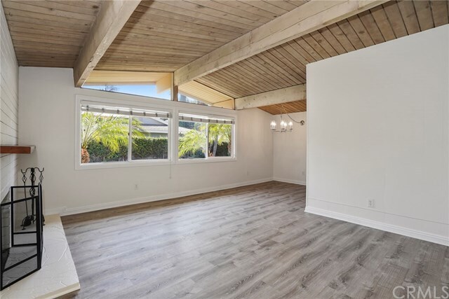 Foto del edificio - 2545 Elden Ave