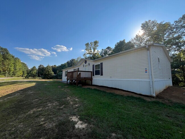 Foto del edificio - 16 Madison Dr