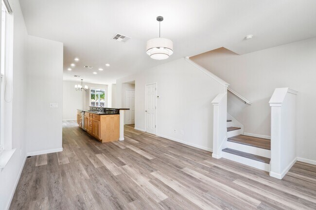 Foto del edificio - 9437 Dunbar Dr