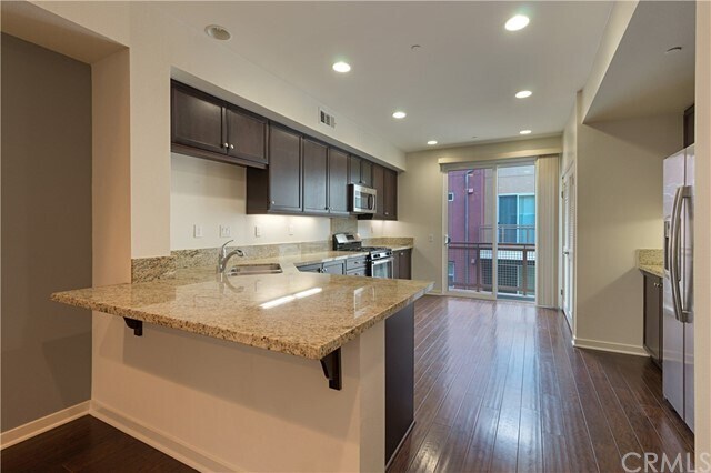 Building Photo - 53 Waldorf
