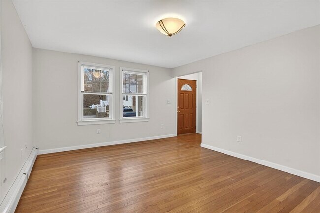 Building Photo - 5-7 Linwood Ave