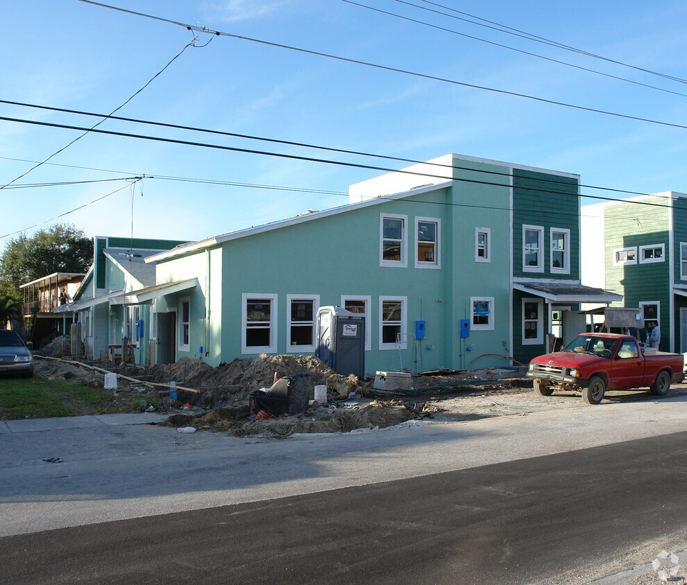Primary Photo - 1290 NW 61st St
