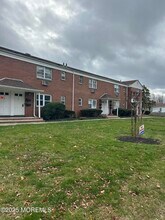 Building Photo - 258 Bath Ave