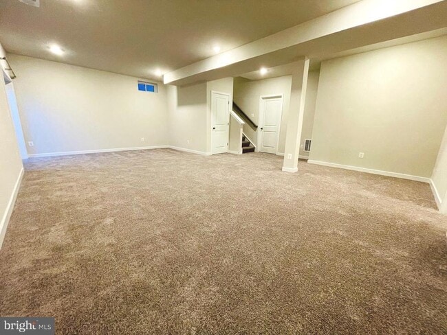 Foto del edificio - 130 Thornton Wy