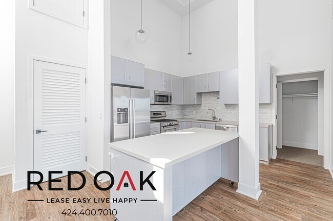 Foto del edificio - 1168 S Barrington Ave