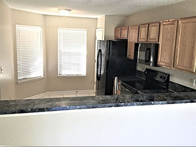 Building Photo - 4491 Cobblefield Cir E