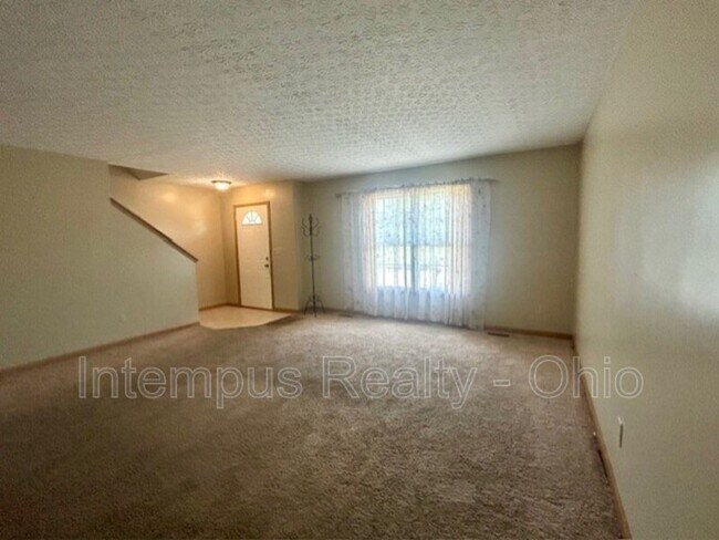 Building Photo - 173 Niatross Pl