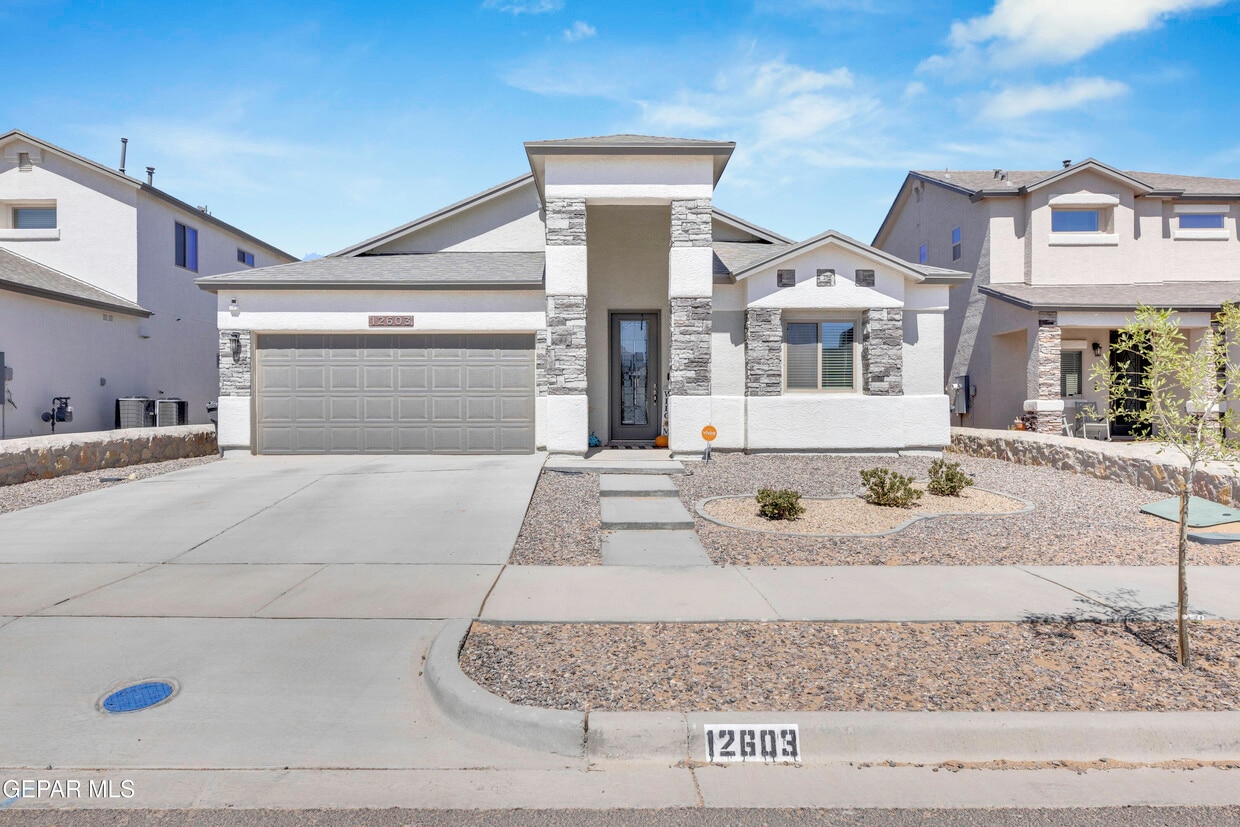 Foto principal - 12603 Cody Kyle CT