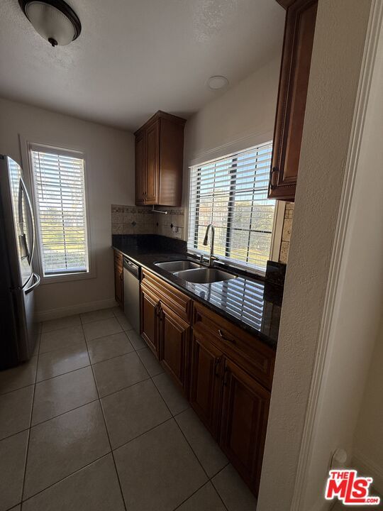 Foto del edificio - 2554 Olive Dr