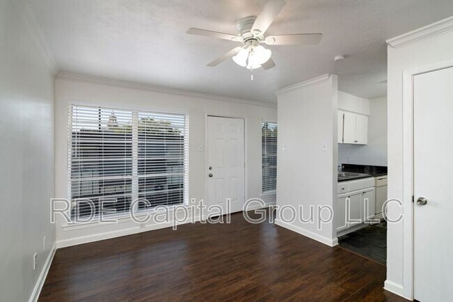 Foto del edificio - 2816 Throckmorton St