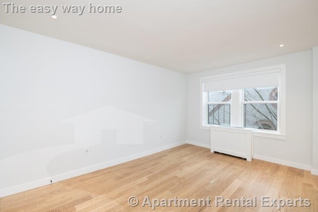 Building Photo - 123 Highland Ave