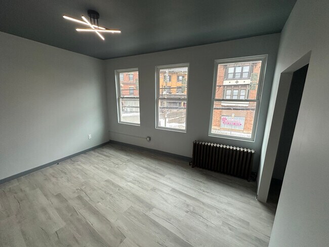 Foto del edificio - 2552 Brownsville Rd