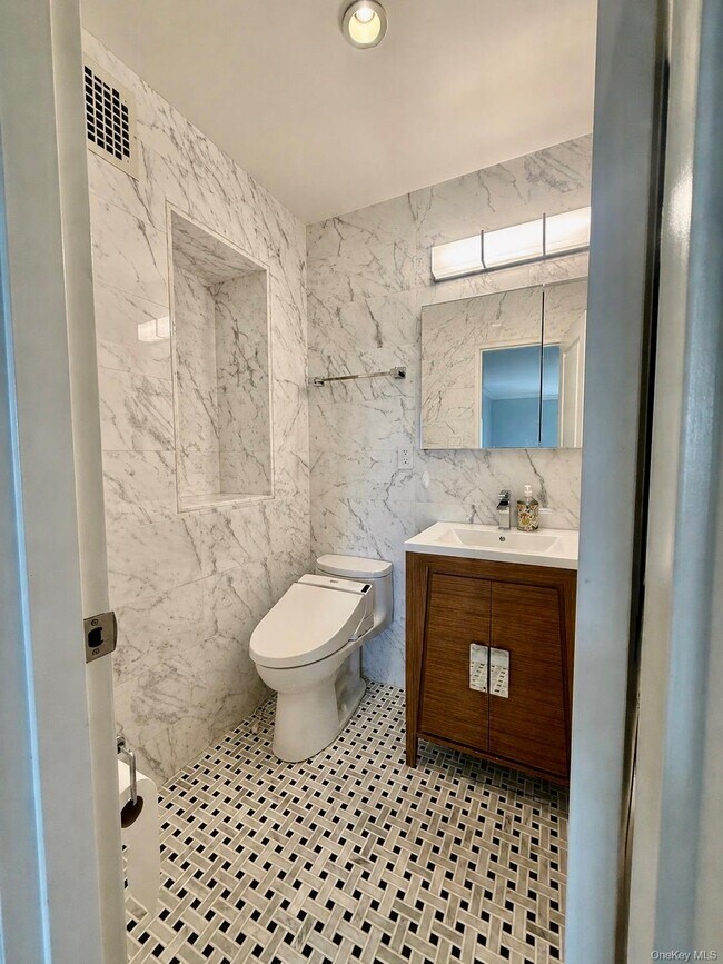 Foto del edificio - 151-35 84th St