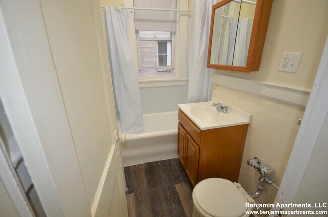 Building Photo - 1167 Boylston St