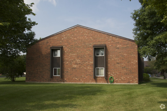 Building Photo - Delavan Court