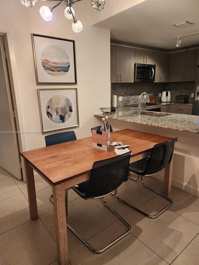 Foto del edificio - 5350 NW 84th Ave