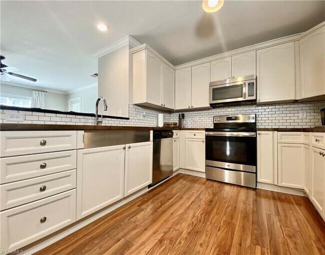 Building Photo - 4732 Tatton Park Cir