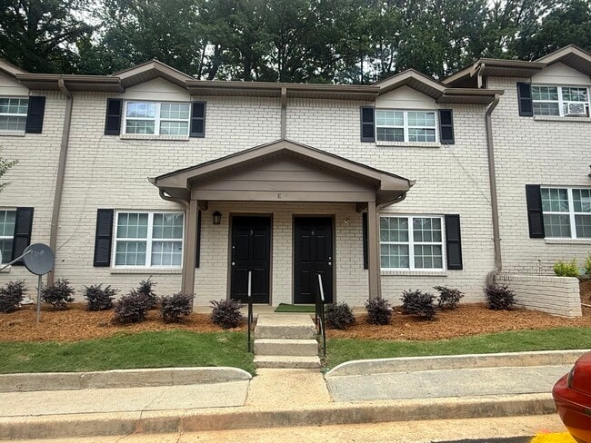 Building Photo - Waverly Manor