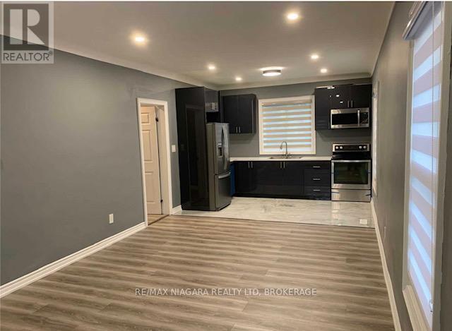 Building Photo - 299 Hellems Ave