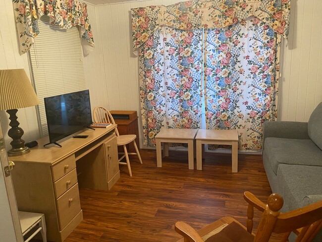 Photo - 1/1 Tiny house on the creek