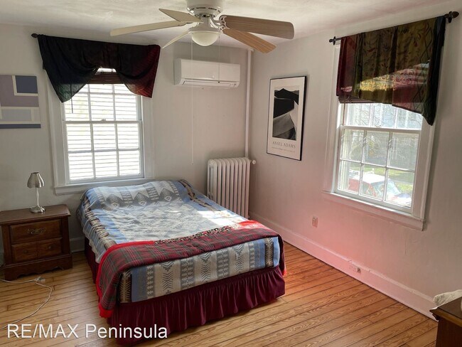 Building Photo - 4 br, 2 bath House - 206 Hurley Ave