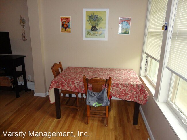 Foto del edificio - 2 br, 1 bath Apartment - 1039 Baldwin 1039...