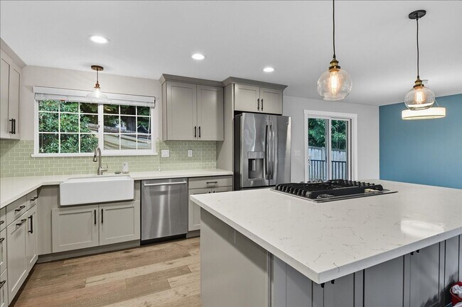 Foto del edificio - 4bd/2.5ba Woodinville