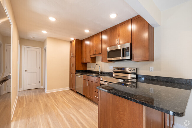 2 BD Kitchen - St. Andrews Apartments