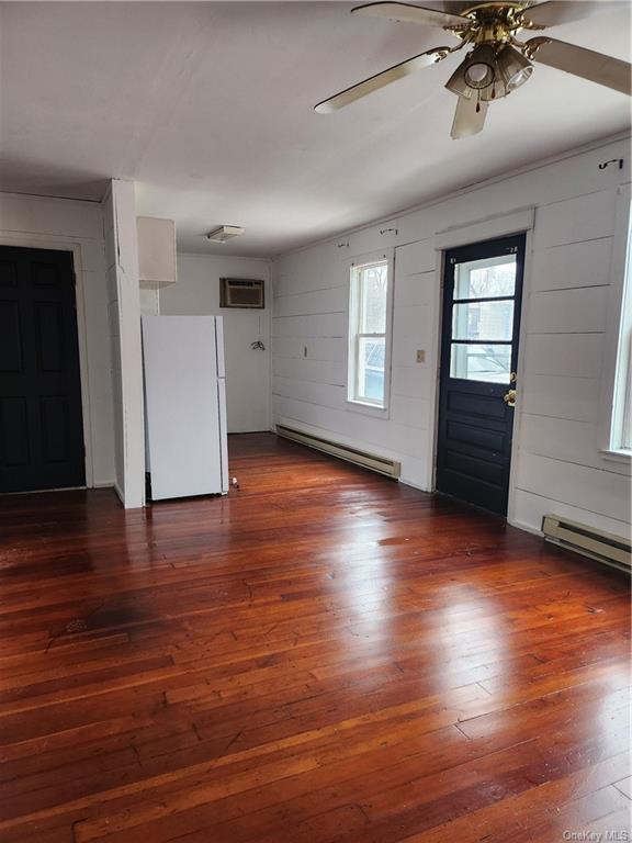 4 W Market St Unit 1, Hyde Park, NY 12538 Room for Rent in Hyde Park