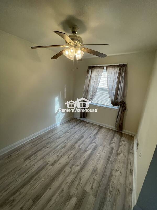 Foto del edificio - 8407 Kavanagh Rd