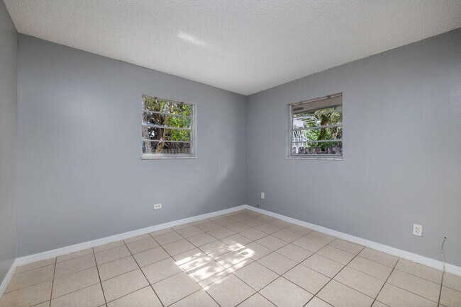 Foto del edificio - 917 SE Nassau Ave