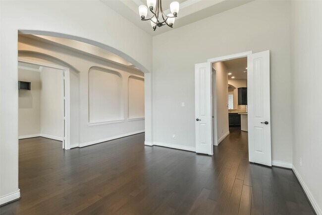 Foto del edificio - 4511 Sanctuary Halls Dr