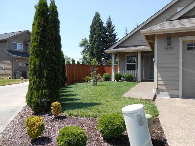 Building Photo - 2470 Kokanee Way