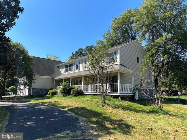 Building Photo - 20845 Potomac View Rd