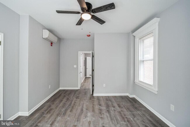 Building Photo - 524 S 46th St