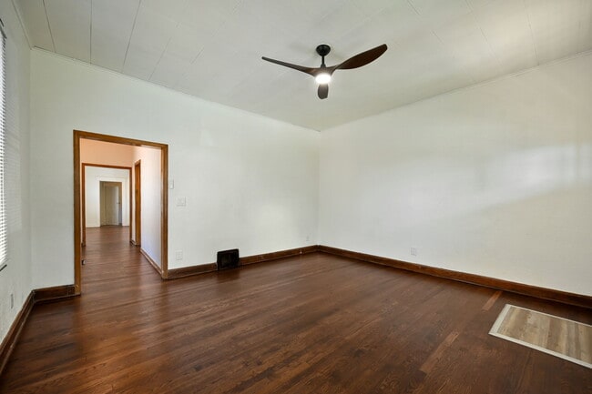 Foto del edificio - 422 N Thompson St