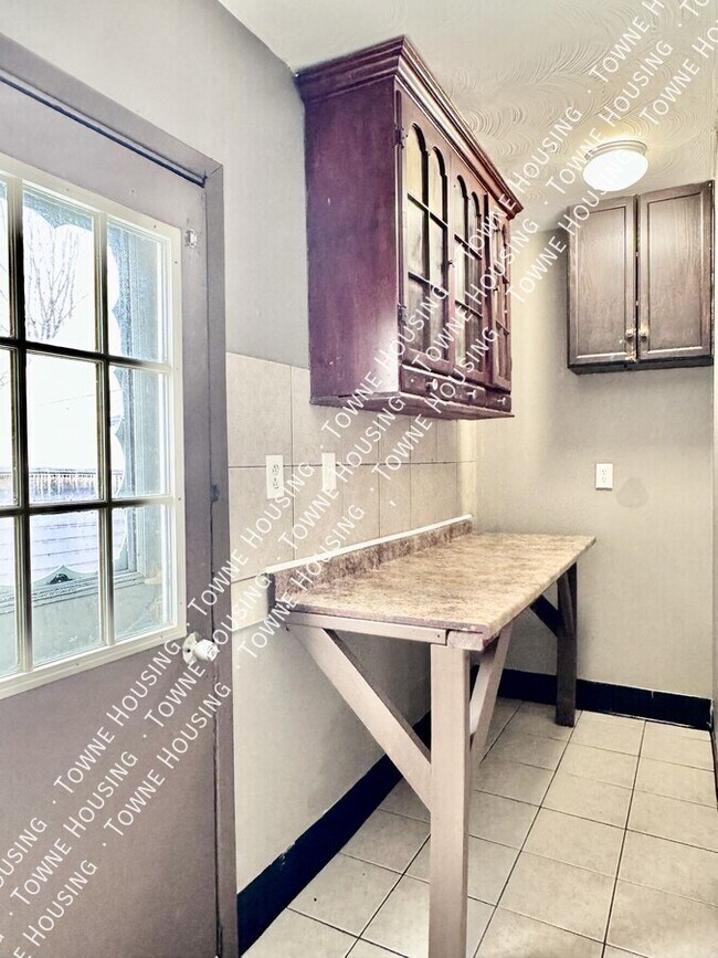 Foto del edificio - 10 Parkview Ave