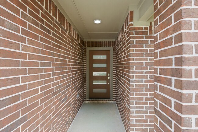Foto del edificio - 13146 Lake Conroe Bay Rd