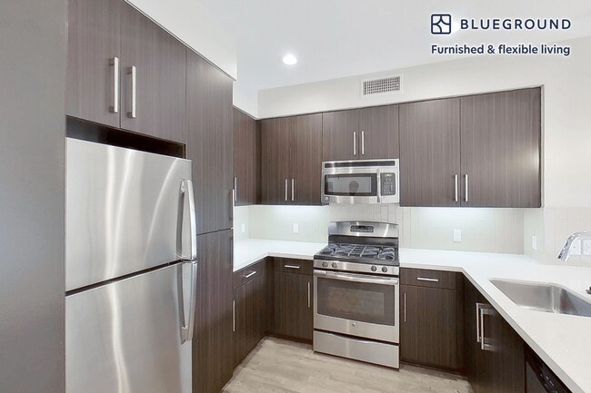 Foto del edificio - 1000 Lupine-GO FL2-ID4779A