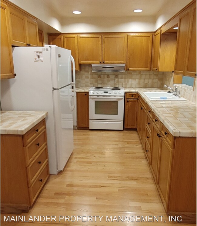 Foto del edificio - 3 br, 1.5 bath House - 4317 SE RURAL ST.